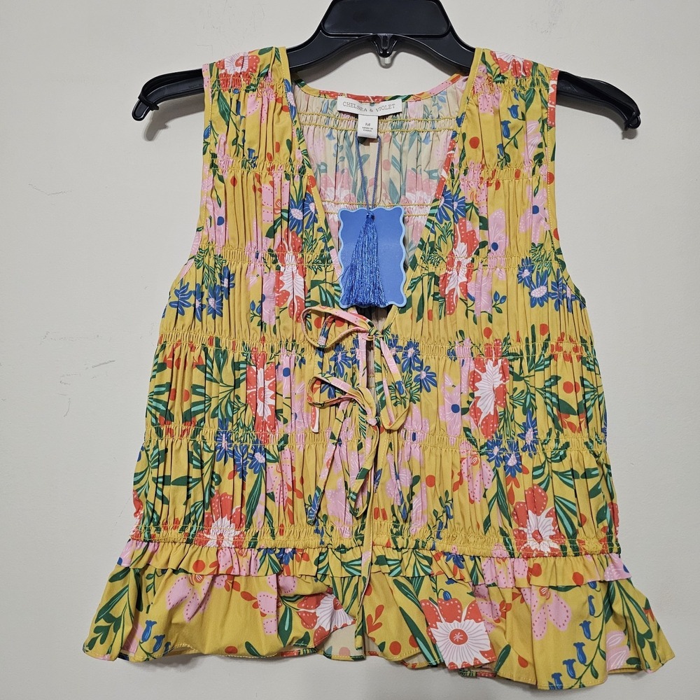 Chelsea & Violet Women Top Size Medium Fits 8 Yellow V-neck Floral Front-Tie New